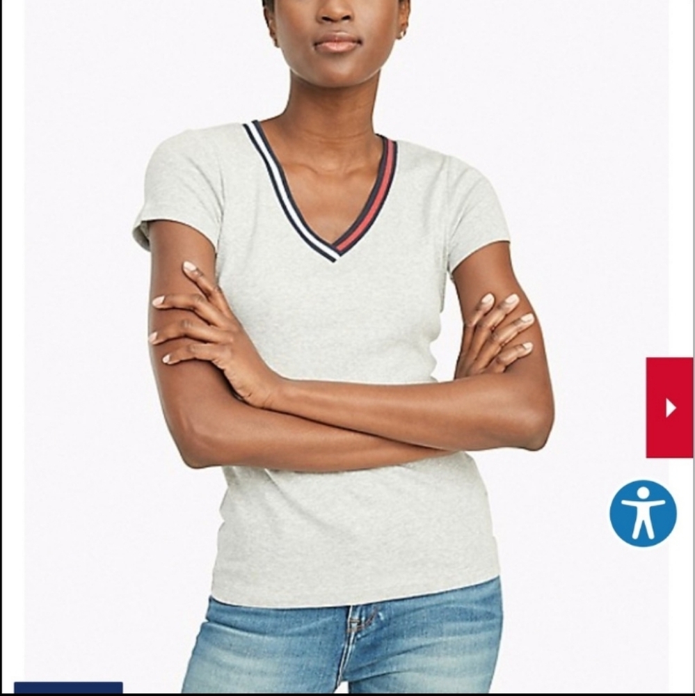 PRICE DROP TODAY ONLY 🌷👚🌷NWT CUTE TOMMY HILFIGER TOP